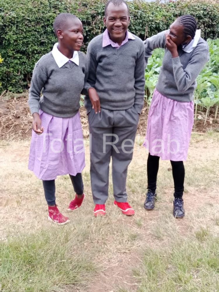 photo_2025-04-16_10-54-40